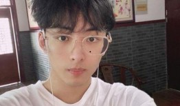 吃瓜网红事件男博主,揭秘男博主背后的真相与争议